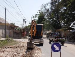 PENGERJAAN PENINGKATAN JALAN RUAS BULU – JATIROGO DIMULAI DAN DIAWASI KETAT