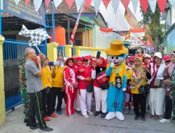 Masyarakat Gg Sedeng Kepatihan adakan Gebyar Merdeka Jalan Sehat