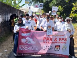 Sosialisasikan Pemilu 2024, PPK-PPS Kecamatan Ganding Meriahkan Pawai Kemerdekaan