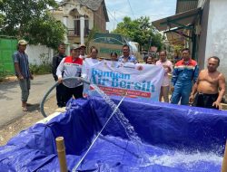 Hujan Tak Kunjung Datang, PHE Tuban East Java Distribusikan Ratusan Ribu Liter Air Bersih untuk 867 KK Terdampak Bencana Kekeringan di Tuban