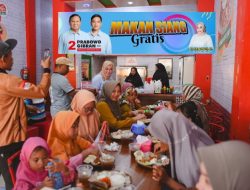 Anggota DPRD Dapil 2 Dari Fraksi Partai Gerindra Kabupaten Tuban Gelar Makan Gratis dan Ajak Nobar Bioskop Melalui Mobil Si Monang