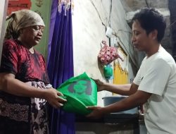 Kembali Bergerak, Filantropi Bagikan Ratusan Paket Sembako untuk Warga Kecamatan Semampir dan Kenjeran