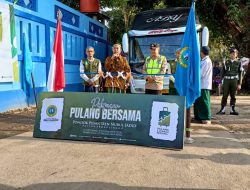 Lepas Pulang Bersama Santri; Pesan Kiai Hamid Wahid; Jaga Akhlak dan Karakter Santri