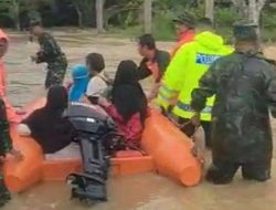 Diguyur Hujan; Empat Desa di Bangkalan Terendam Banjir, 2.015 Warga Dievakuasi