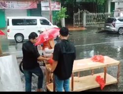 Berkah Ramadhan, Manajemen Teras kota Bagikan Ratusan Takjil