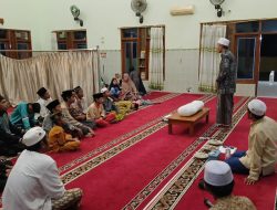 Manfaatkan Libur Pesantren, FKS Situbondo Turun Edukasi Masyarakat