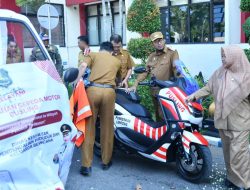 Berikan Pelayanan Kesehatan yang Optimal, Bupati Fauzi Serahkan Motor Pusling