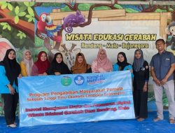 Tim Dosen dan Mahasiswa STIE Cendekia Laksanakan Pengabdian Masyarakat: Penerapan Manajemen Usaha dan Pemasaran Digital pada Produk dan Wisata Edukasi Gerabah Desa Rendeng-Malo