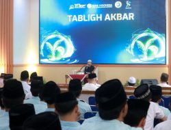 Kiai Zuhri Zaini; Santri Harus Berjuang Untuk Terciptanya Pemberdayaan Ekonomi Umat