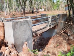 Proyek Jembatan di Desa Jadung Disoal, Diduga Tak Sesuai Bestek