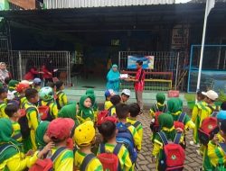 Tumbuhkan Rasa Peduli Sejak Dini, TK-KB Al Muhajirin Ngumpakdhalem Bojonegoro