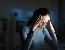 Ganggu Kesehatan Mental, Berikut Cara Atasi Overthinking