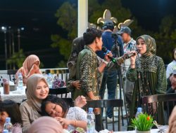 Manjakan Pengunjung, Arinna Cafe & Resto Datangkan Valen dan Mila