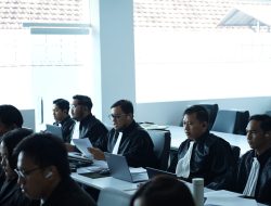 Ajukan Uji UU Administrasi Pemerintahan ke MK, Dosen dan Mahasiswa FH Undiknas Gandeng Desa Pengabdian