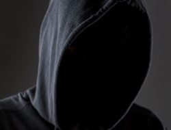 Modus Pura-pura Bingung, Pemuda Pamekasan Rampas Emas Warga Saat Hendak Pergi ke Sungai