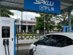 Pemkot Surabaya Gandeng Swasta Sediakan SPKLU di Lima Titik Fasilitas Umum