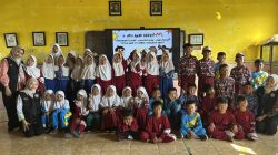 Mahasiswa UM Tanamkan Semangat Belajar dan Karakter Positif bagi Siswa di Desa Bulumargi Lamongan