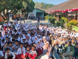 KKN Kolaboratif Ajarkan Siswa SDN Sumberkejayan 03 Pilah Sampah Sejak Dini